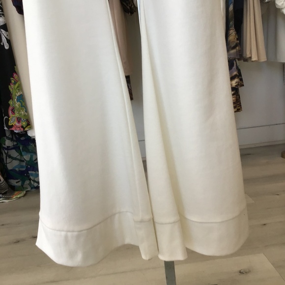 white pants - Picture 4 of 5